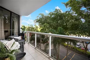 3640 Yacht Club Dr, Aventura, FL 33180 - Photo 18