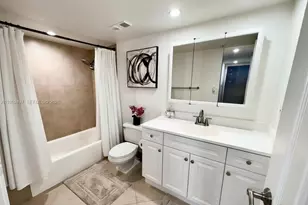 2401 Collins Ave, Miami Beach, FL 33140 - Photo 12