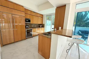 50 South Pointe Dr, Miami Beach, FL 33139 - Photo 14