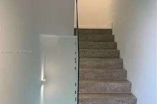 50 South Pointe Dr, Miami Beach, FL 33139 - Photo 20