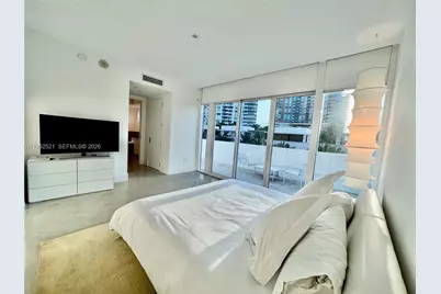 50 S Pointe Dr #LOFT5, Miami Beach, FL 33139 - Photo 4