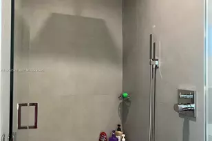 50 South Pointe Dr, Miami Beach, FL 33139 - Photo 10