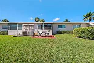 2772 Dudley Dr E, West Palm Beach, FL 33415 - Photo 16