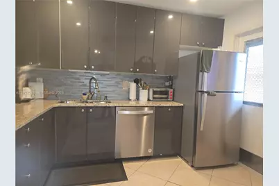 330 SE 2nd St #503H, Hallandale Beach, FL 33009 - Photo 10