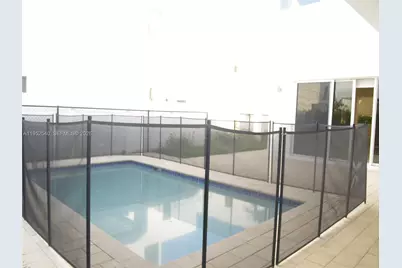 10053 NW 76th Terr, Doral, FL 33178 - Photo 10