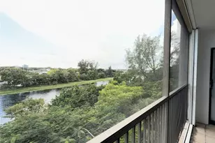 2206 S Cypress Bend Dr, Pompano Beach, FL 33069 - Photo 28