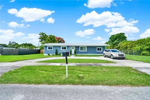 16380 SW 279th St, Homestead, FL 33031 - Photo 2