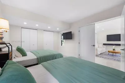 416 NE 29th St, Wilton Manors, FL 33334 - Photo 18