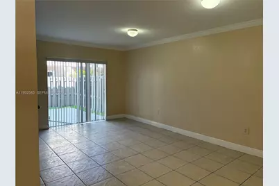 8771 NW 106th Ln #8771, Hialeah Gardens, FL 33018 - Photo 4