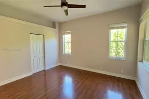 1792 Aspen Ln, Weston, FL 33327 - Photo 2