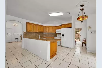 8007 SW 157th Pl, Miami, FL 33193 - Photo 8