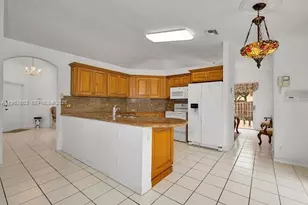 8007 SW 157th Pl, Miami, FL 33193 - Photo 8