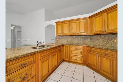 8007 SW 157th Pl, Miami, FL 33193 - Photo 10