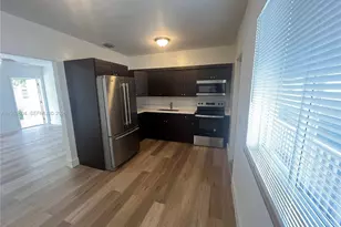 3330 NW 4th St, Miami, FL 33125 - Photo 4