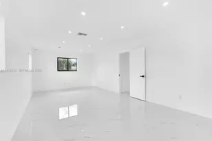 695 W 73rd Pl, Hialeah, FL 33014 - Photo 30