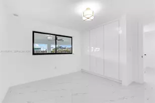 695 W 73rd Pl, Hialeah, FL 33014 - Photo 36