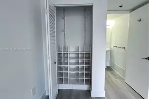 540 Brickell Key Dr, Miami, FL 33131 - Photo 10