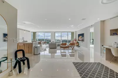 3400 SW 27th Ave #802, Miami, FL 33133 - Photo 2