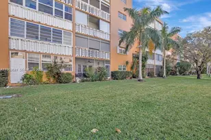 219 NE 14th Ave, Hallandale Beach, FL 33009 - Photo 30