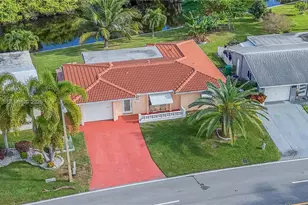 4904 Mainland Dr, Tamarac, FL 33319 - Photo 10