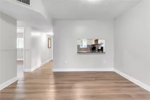 2690 W 76th St, Hialeah, FL 33016 - Photo 8