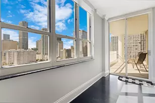 701 Brickell Key Blvd, Miami, FL 33131 - Photo 12