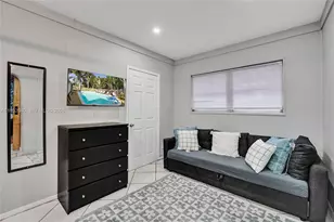 3024 NE 2nd Terrace, Wilton Manors, FL 33334 - Photo 18