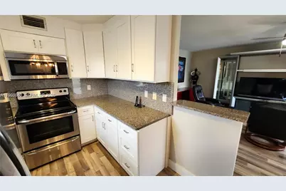 756 Flanders P #756, Delray Beach, FL 33484 - Photo 2