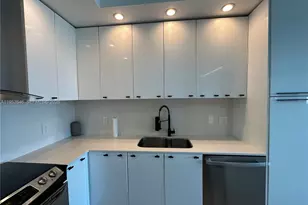 234 NE 3rd St, Miami, FL 33132 - Photo 12