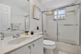13262 NW 15th St, Pembroke Pines, FL 33028 - Photo 28