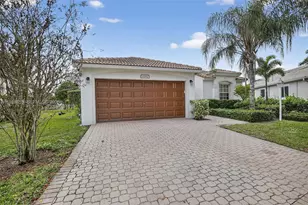 13262 NW 15th St, Pembroke Pines, FL 33028 - Photo 2