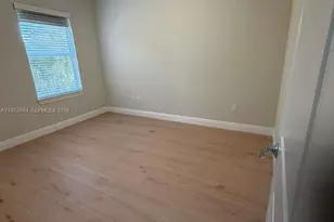 3917 Mahogany Ln, Hollywood, FL 33021 - Photo 8