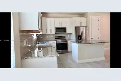 3917 Mahogany Ln, Hollywood, FL 33021 - Photo 4
