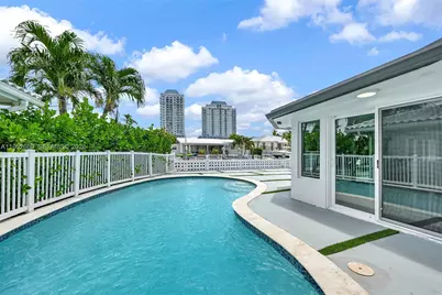 1250 NE 82nd St, Miami, FL 33138 - Photo 8