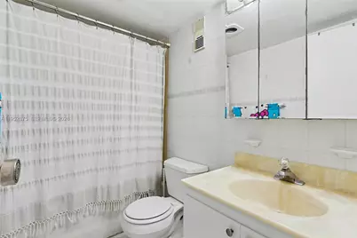 4675 W 18th Ct #701, Hialeah, FL 33012 - Photo 8