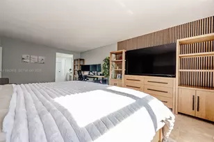 1800 NE 114th St, Miami, FL 33181 - Photo 34