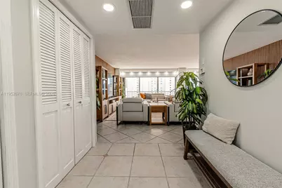 1800 NE 114th St #909, Miami, FL 33181 - Photo 2