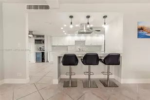 1800 NE 114th St, Miami, FL 33181 - Photo 20