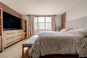 1800 NE 114th St, Miami, FL 33181 - Photo 32