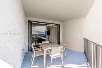 1800 NE 114th St #909, Miami, FL 33181 - Photo 24