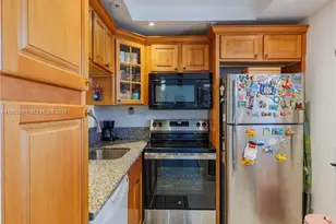 9100 Lime Bay Blvd, Tamarac, FL 33321 - Photo 8