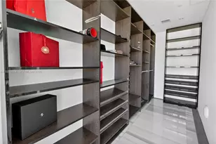 1100 Biscayne Blvd, Miami, FL 33132 - Photo 14