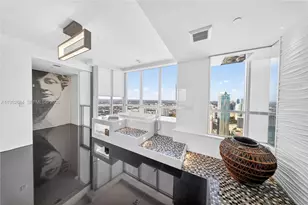 1100 Biscayne Blvd, Miami, FL 33132 - Photo 20