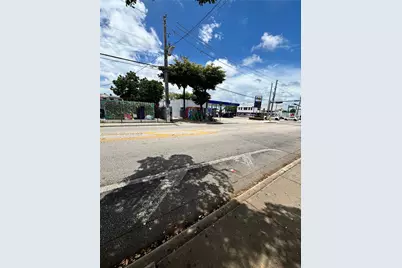 203 NW 35th St, Miami, FL 33127 - Photo 6