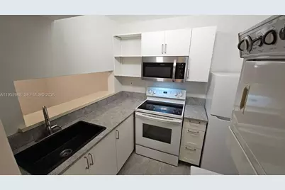 5720 SW 5th St #3, Miami, FL 33144 - Photo 14