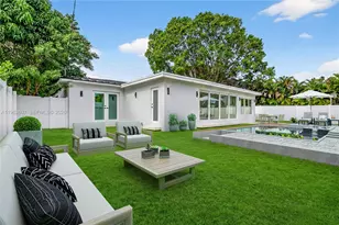 1917 N Swinton Ave, Delray Beach, FL 33444 - Photo 2