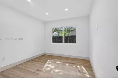 1917 N Swinton Ave, Delray Beach, FL 33444 - Photo 22