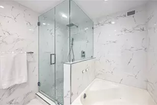 5255 Collins Ave, Miami Beach, FL 33140 - Photo 22