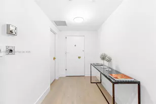 5255 Collins Ave, Miami Beach, FL 33140 - Photo 8