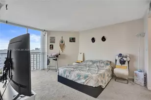 7601 E Treasure Dr, North Bay Village, FL 33141 - Photo 14